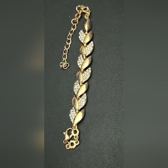 Gold leaf  womens braclet - Picture 2 of 4